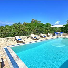 3 bedroom villa with pool in Kassiopi, Corfu, sleeps 6